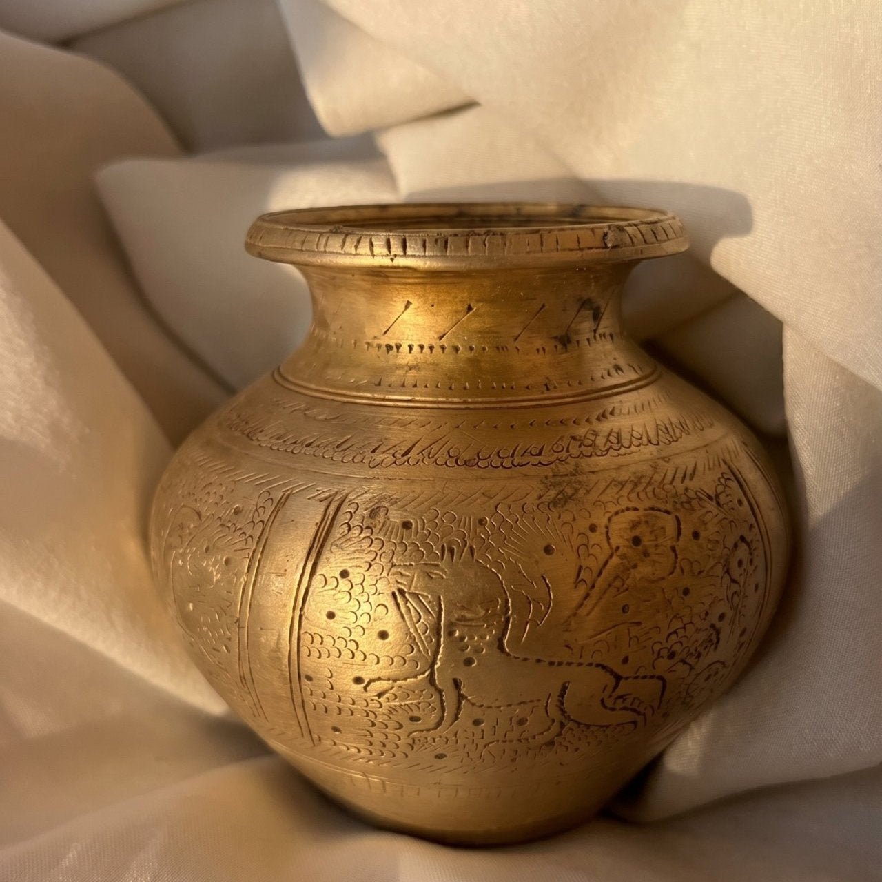 Antique Brass Kalash, Horse Nakashi - The Heritage story
